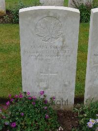 Etaples Military Cemetery - Hartley, Granville